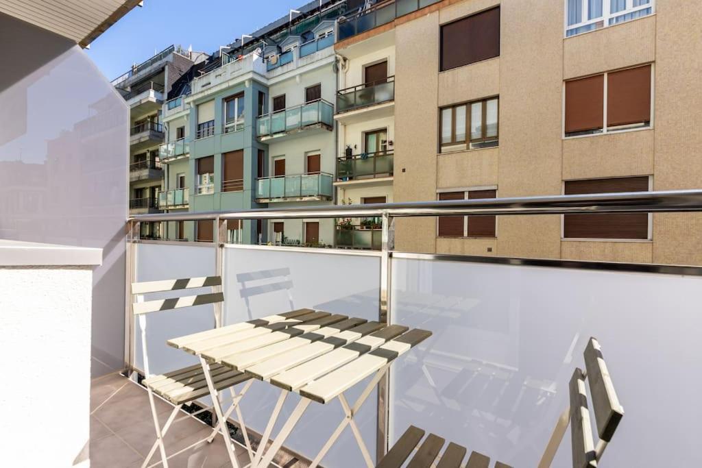 Terraza Playa Y Calle Peatonal Ess03377 San Sebastian Luaran gambar