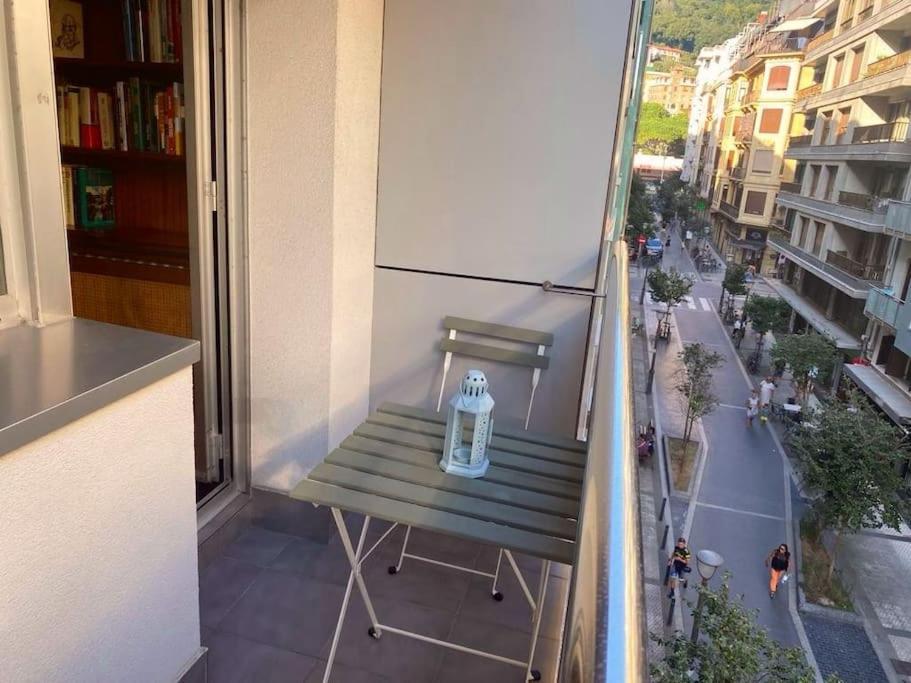 Terraza Playa Y Calle Peatonal Ess03377 San Sebastian Luaran gambar